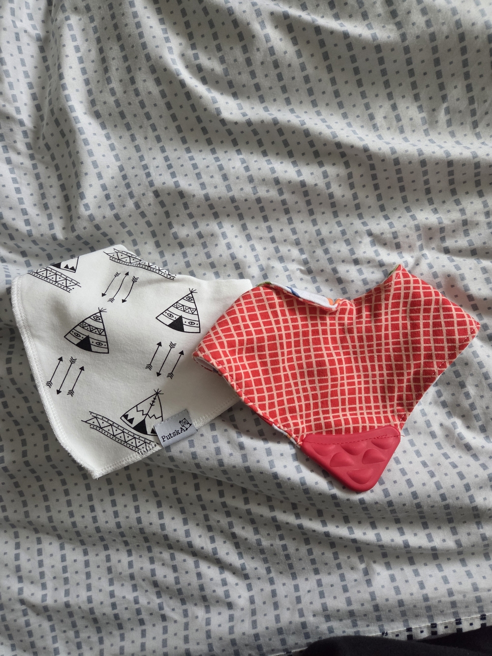 Kids Red Grid Teething Bandana Bib & White Teepee Print Set